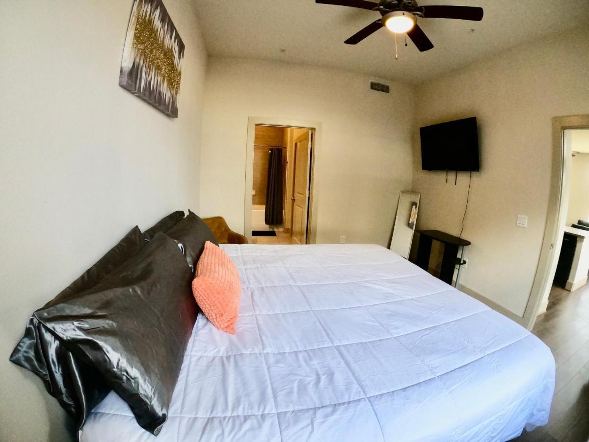 5 Mins To Med Center, Comfy King Beds, Wifi,Gym,Pool Houston Exterior photo
